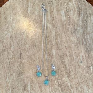 NWOT Necklace and Earrings Set